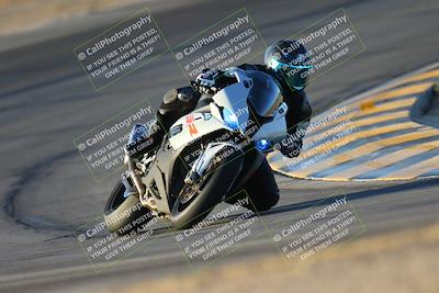 media/Oct-06-2024-Race Pace (Sun) [[d7d39ec7ad]]/1-Turn 10 (730am)/